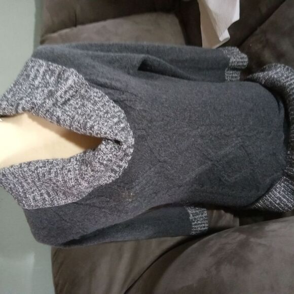 Gray Knit Cowl Turtleneck Sweater with Patterned Torso - Picture 1 of 5